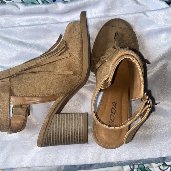 Soda open toed booties😍 - Picture 3 of 3